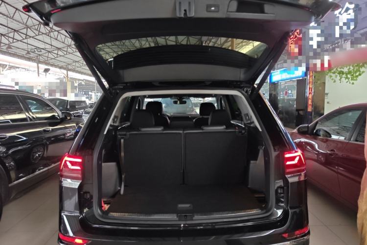 Used Volkswagen Teramont 2024 380TSI Four-Wheel Drive Longxiang Edition Trunk