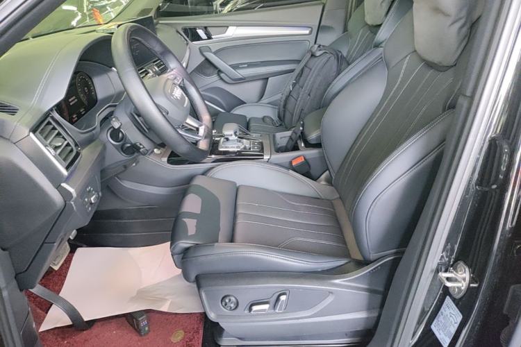 Used Audi Q5L 2025 quattro 45th Anniversary Edition 45 TFSI Luxury Dynamic Model
