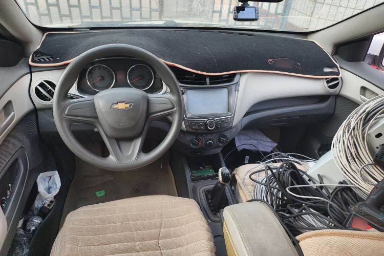 Used Chevrolet Sail 2015 Sail 3 1.3L Manual Warm Edition Center Console