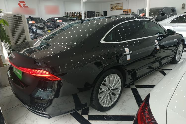 Used Audi A7L 2024 45TFSI S-line Dream-Building Edition Flow Crystal Package