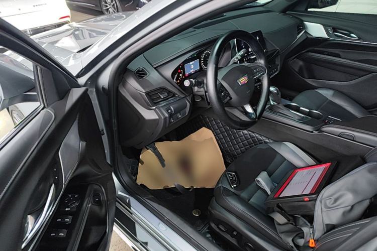 Used Cadillac CT4 2023 25T Luxury Model Driver Seat