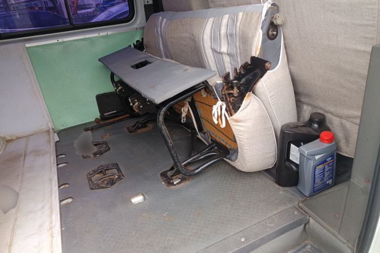 Used Ford Classic Transit 2015 2.8T Diesel Multi-Function Vehicle Short Wheelbase 6-Seater Mid-Roof Edition JX493ZLQ4