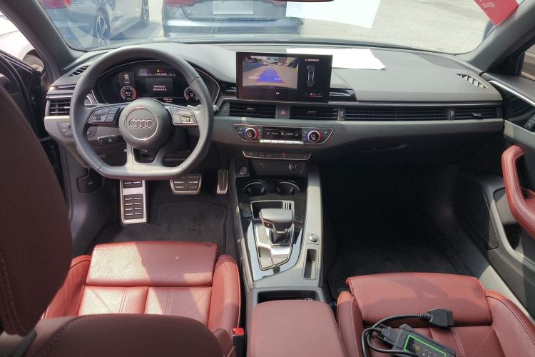 Used Audi A4L 2023 40 TFSI Luxury Dynamic Model
