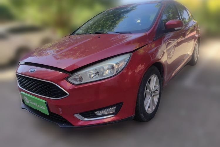 Used Ford Focus 2015 Hatchback 1.6L Automatic Fashion Edition Front Left 45 Deg