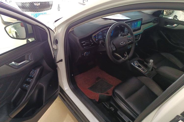 Used Ford Focus 2021 Sedan EcoBoost 180 Automatic Trendy Model