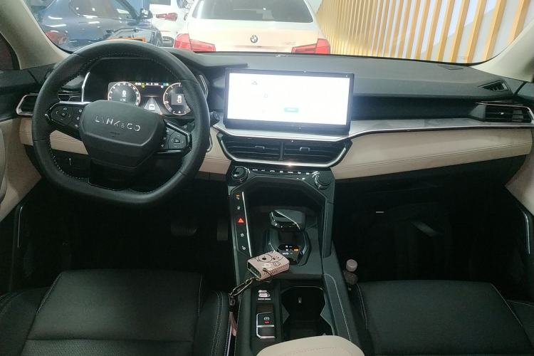 Used Lynk & Co 06 2023 Remix 1.5T Shero Center Console