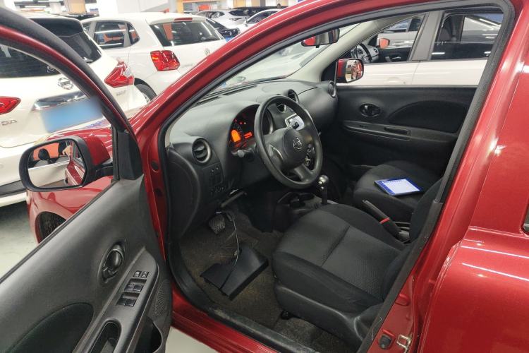 Used Nissan March 2010 1.5L Automatic Easy-Style Version
