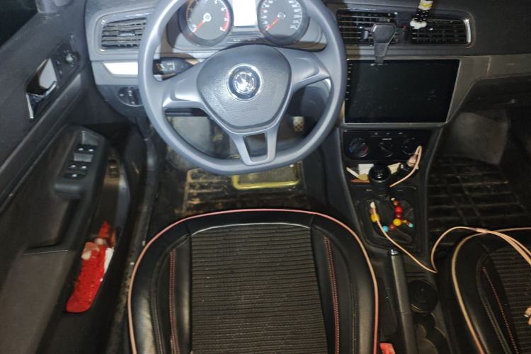 Used Volkswagen Lavida 2015 1.6L Manual Fashion Edition Steering Wheel