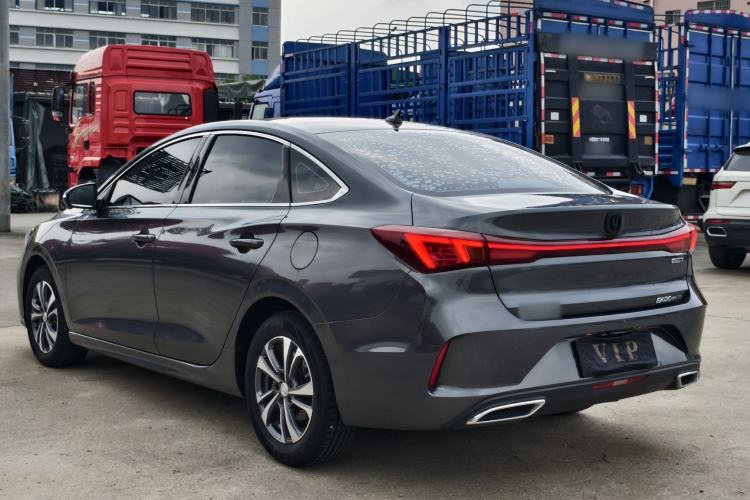 Used CHANGAN Eado 2022 PLUS Blue Whale NE 1.4T GDI DCT Prestige Edition Exterior 5