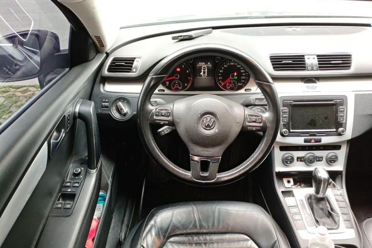 Used Volkswagen Magotan 2015 1.8TSI Advanced Model Steering Wheel