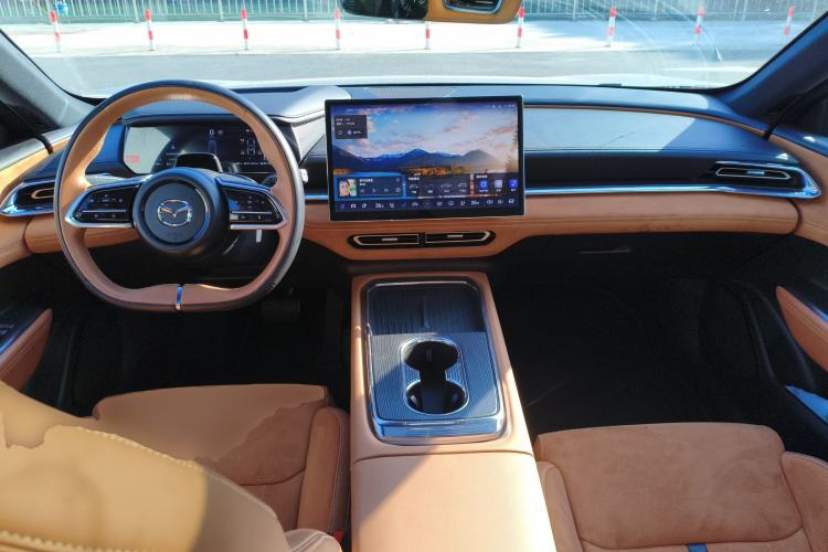 Used Mazda EZ-6 2024 Range-Extended 200 Luxury Edition