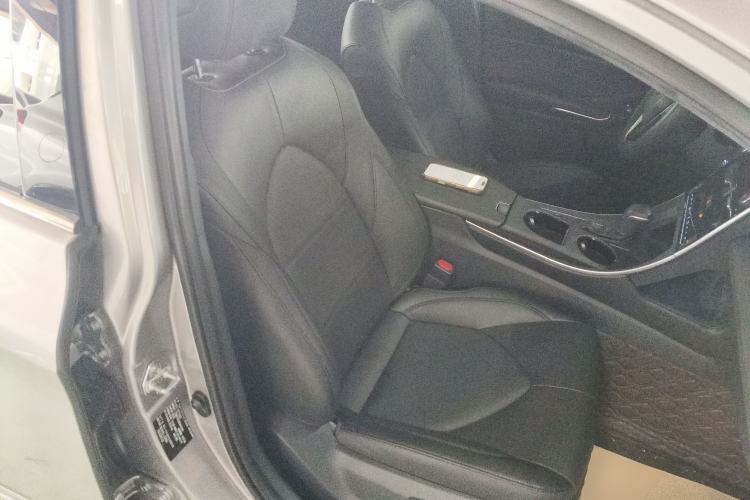 Used Toyota Avalon 2022 2.0L Luxury Edition