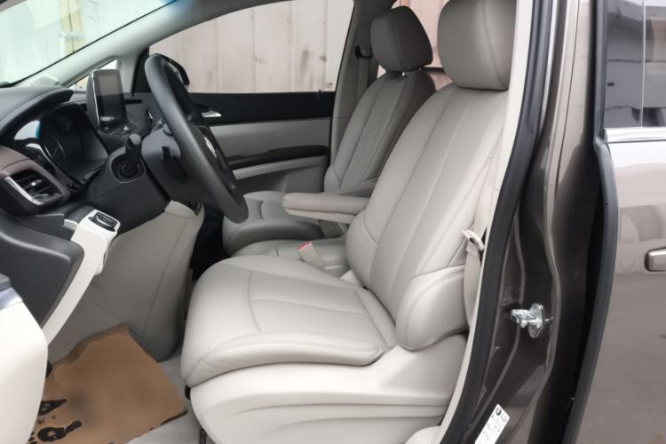 Used Buick GL8 2023 Land Executive Class Comfort Model Left Front Seat