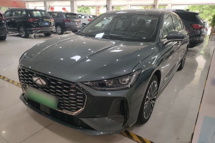 Used Chery Fengyun A8L 2025 1.5 TGDI 145 km Luxury Version