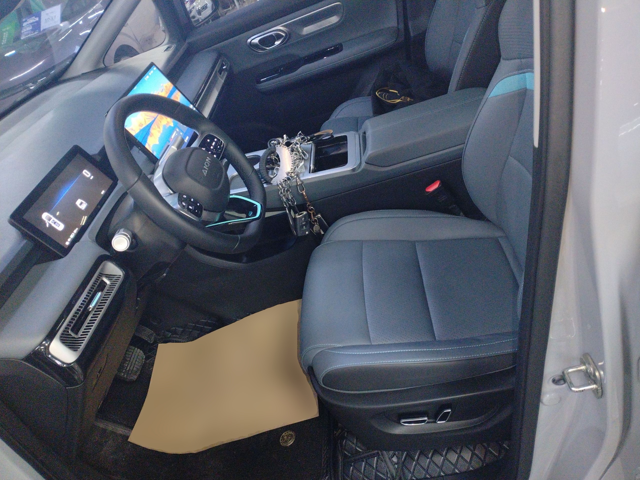 Переднее сиденье в автомобиле