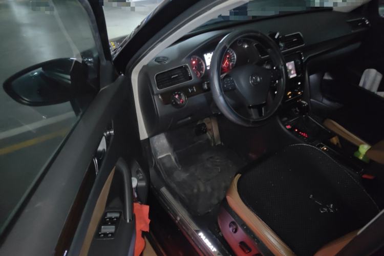 Used Volkswagen Passat 2014 1.8TSI DSG Ultimate Edition Driver Seat