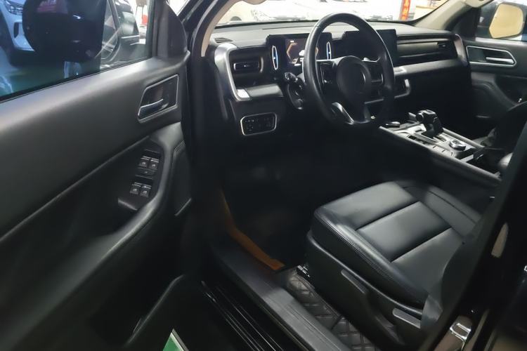 Used Great Wall Poer 2024 2.4T Passenger Version Automatic Diesel 4x4 Comfort Trim
