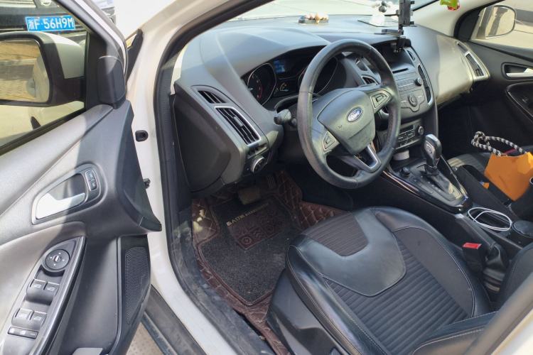 Used Ford Focus 2015 Sedan EcoBoost 125 Automatic Supreme Style Edition