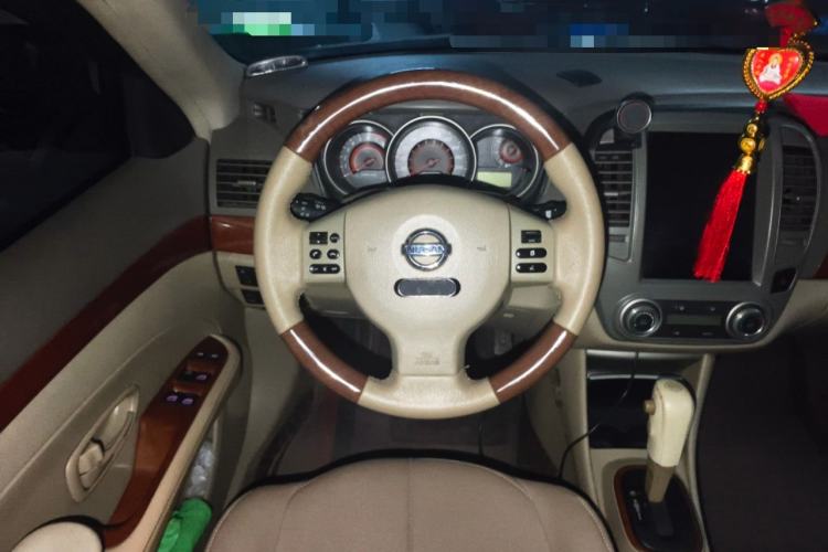 Used Nissan Sylphy 2012 Classic 1.6XE Automatic Comfort Edition Steering Wheel