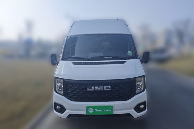 Used JMC Fushun 2025 2.0T 8AT Diesel Mid-Roof Mid-Height Commercial Multi-Purpose 7-Seater Passenger Vehicle Front