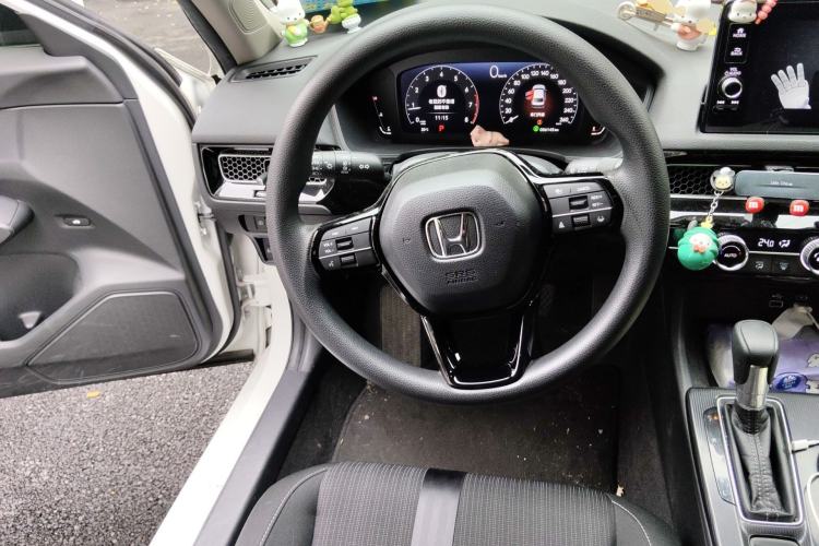 Used Honda Civic 2022 240TURBO CVT Dynamic Edition Steering Wheel