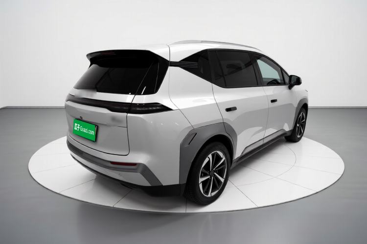 Used AION Y 2023 Younger Star Edition Exterior 5