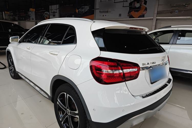 Used Mercedes-Benz GLA 2018 GLA 200 Fashion Model Exterior 2