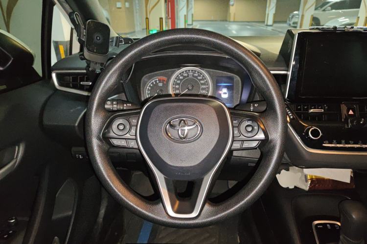 Used Toyota Levin 2019 185T CVT Luxury Edition China VI Standard Steering Wheel