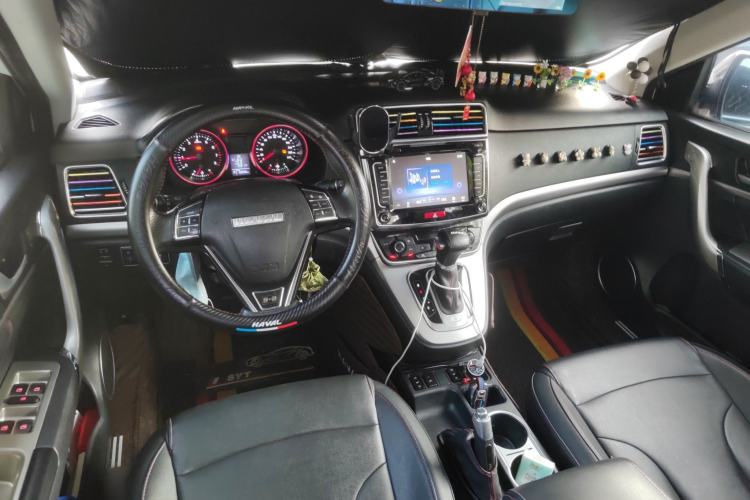 Used Haval H6 2015 Sport Edition 1.5T Automatic Two-Wheel Drive Luxury Model