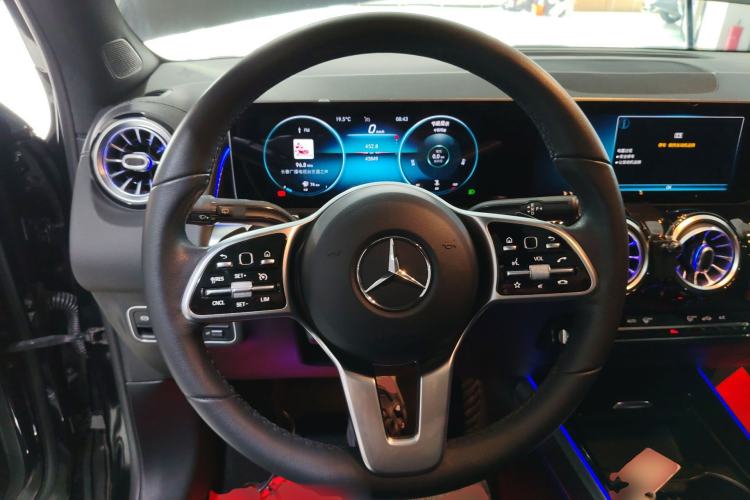 Used Mercedes-Benz GLB 2020 GLB 200 Stylish Edition Steering Wheel