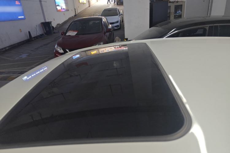 Used Toyota Avalon 2019 2.0L XLE Premium Edition China VI Roof