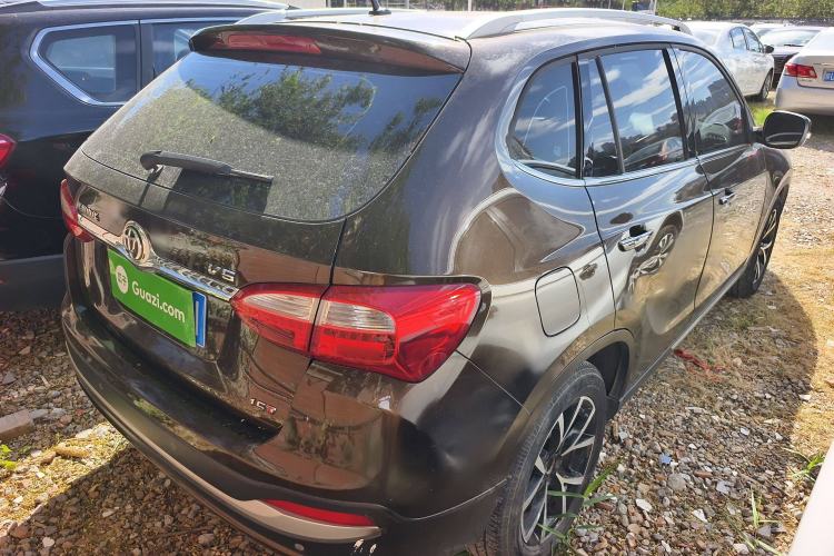 Used Brilliance V5 2016 1.5T Manual Two-Wheel Drive Smart Version