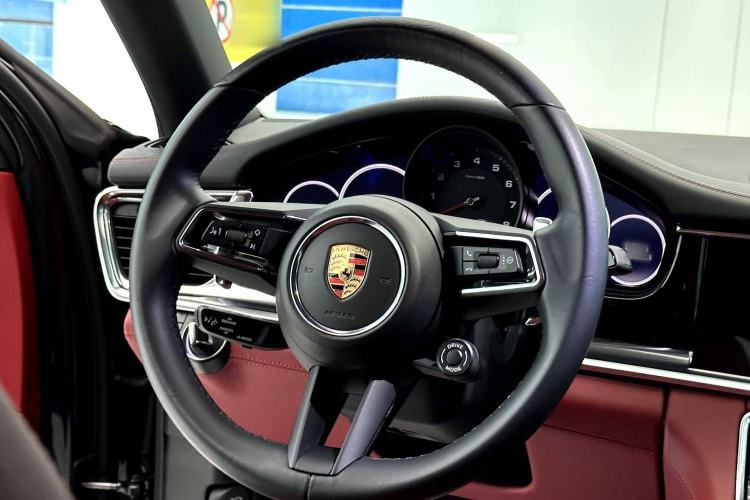 Used Porsche Panamera 2023 Panamera 2.9T Platinum Edition