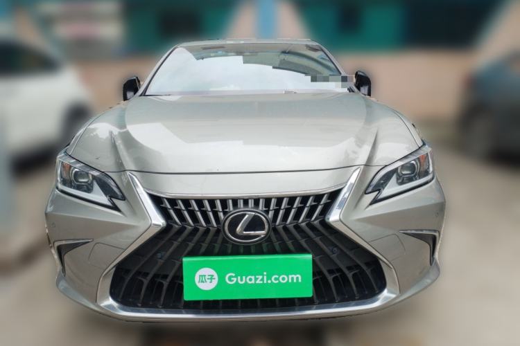 Used Lexus ES 2023 200 Excellence Edition Front