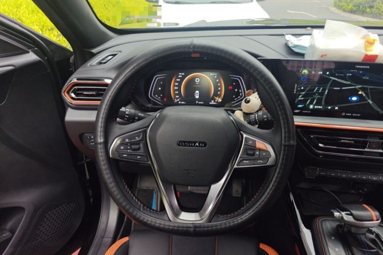 Used CHANGAN OSHAN X5 2022 Sport Edition 1.5T DCT Hurricane Sonic Steering Wheel