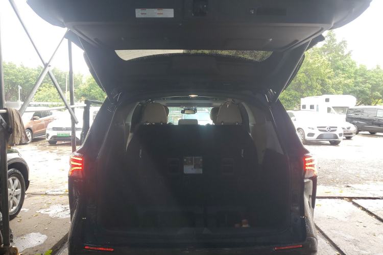 Used Toyota SIENNA 2021 2.5L Hybrid Premium Edition Trunk