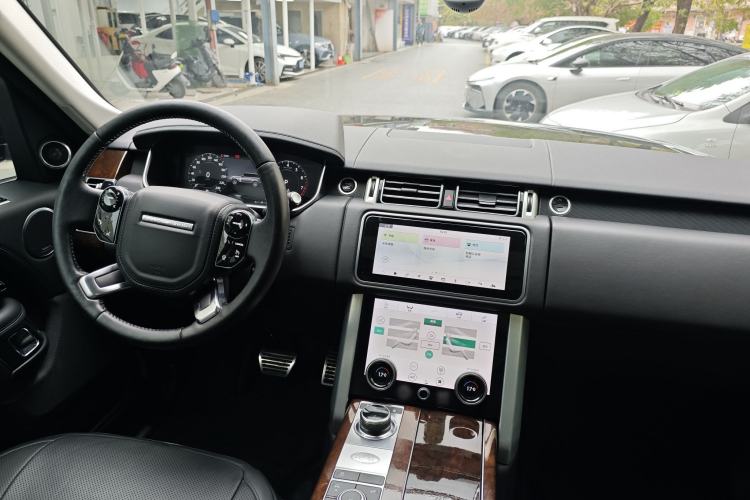 Used Land Rover Range Rover 2021 3.0 L6 Century Extended Classic Edition