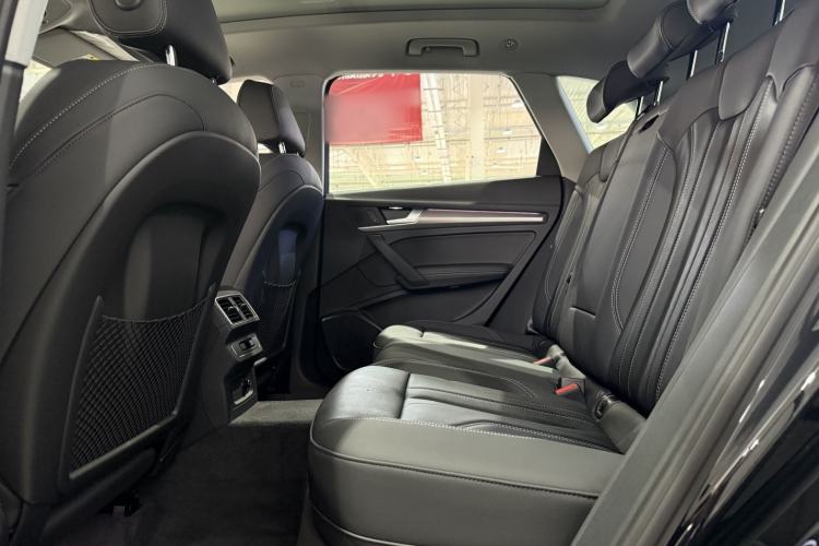 Used Audi Q5L 2022 40T Luxury Dynamic Model Interior 2