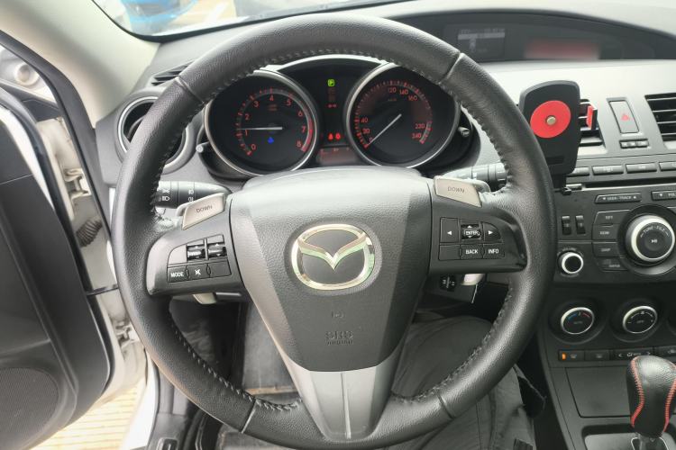 Used Mazda 3 2012 Hatchback 2.0L Automatic Luxury Model
