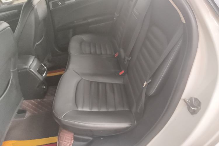 Used Ford Mondeo 2018 EcoBoost 180 Smart Control Fashion Model China V Standard Left Rear Seat