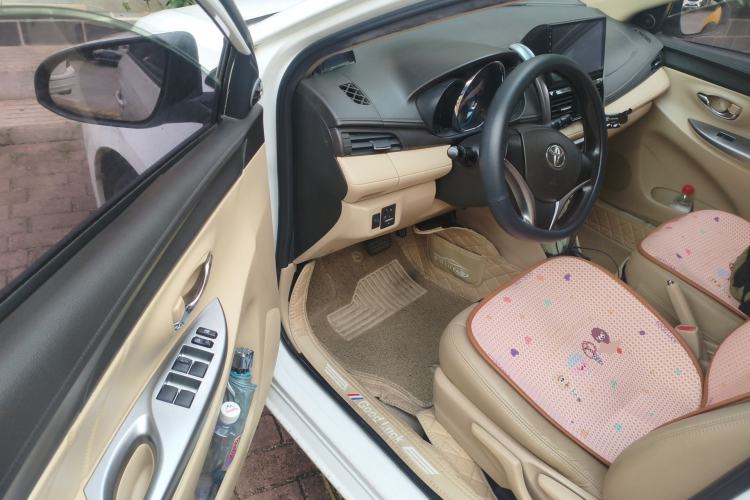 Used Toyota YARiS L Zhi Xuan 2015 1.5E Automatic Charm Edition