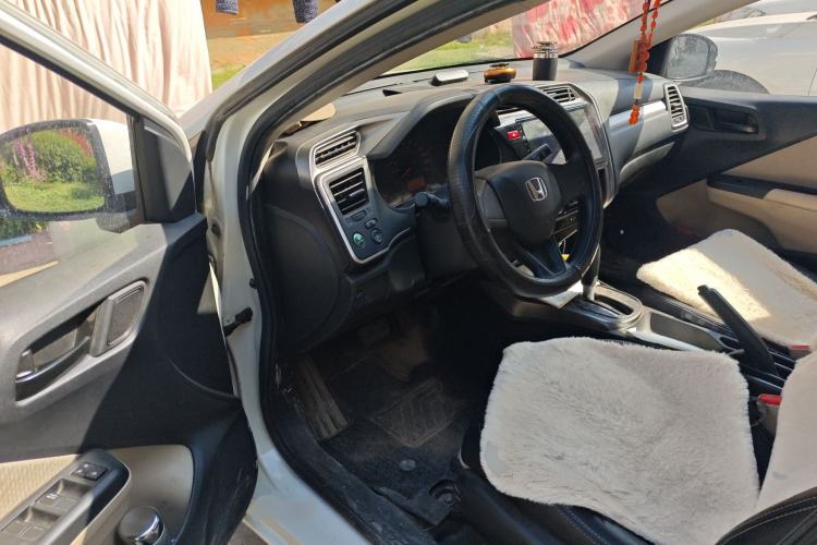 Used Honda Greiz 2016 1.5L CVT Classic Edition
