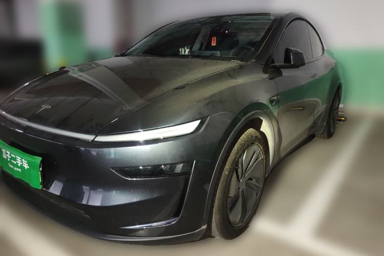 Used Tesla Model Y 2025 Rear-Wheel-Drive Version