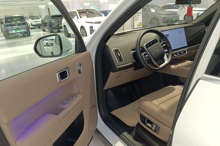 Used Li Auto L8 2025 Ultra Smart Refreshed Edition