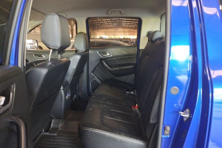 Used JMC Yuhu 7 2020 2.0T Diesel Automatic 2WD Comfort Edition Short Wheelbase China VI Emission Standard JX4D20A6L