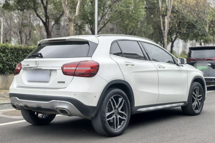 Used Mercedes-Benz GLA 2017 GLA 200 Fashion Model
