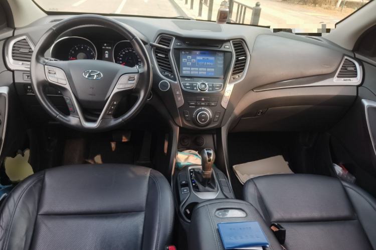 Used Hyundai Santa Fe 2015 2.0T Automatic All-Wheel Drive Smart Version 5 Seats
