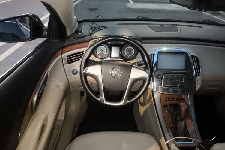 Used Buick LaCrosse 2012 2.4L SIDI Elegant Edition