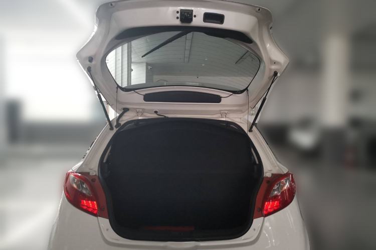 Used Mazda 2 2012 Hatchback Xuan Dong 1.5L Automatic Value Edition