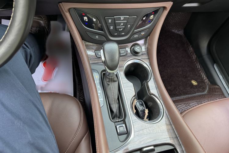 Used Buick Envision 2017 28T Four-Wheel Drive Elite Model Gear Lever